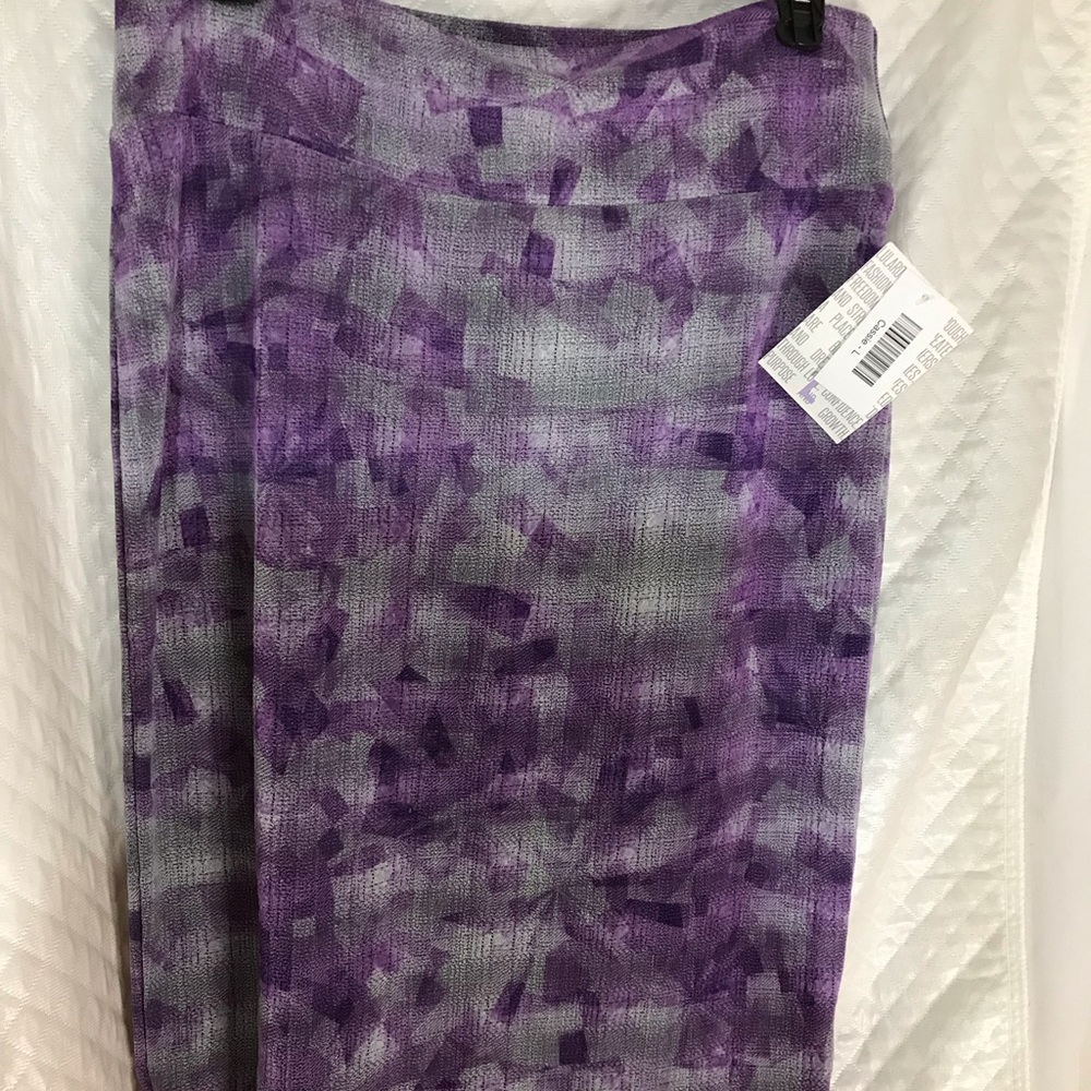 Brand new Lularoe Cassie skirt